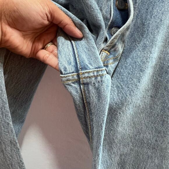 Levi's Mens 501 Button Fly Original Fit Size 34x34 Straight Leg Light Blue Jeans - Picture 7 of 12